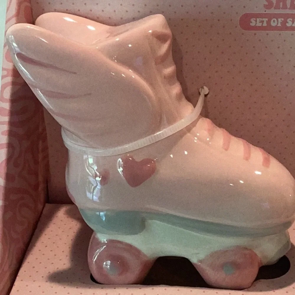 Pink Skates Salt and Pepper set